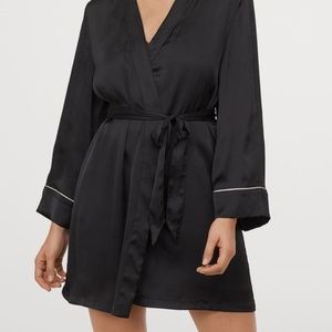 Sexy H&M Black Satin Robe Bathrobe - Size XS/S